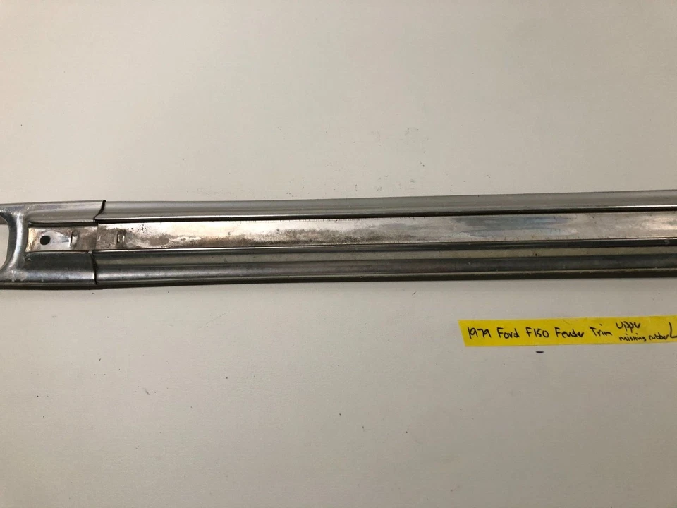 Отделка крыла водителя 1973-1979 Ford F100 F150 XLT - Изображение 3 из 4