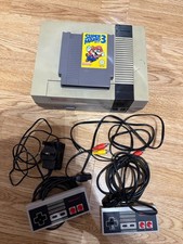 Nintendo Entertainment System NES + Super Mario Bros. 3 + 2 Controllers