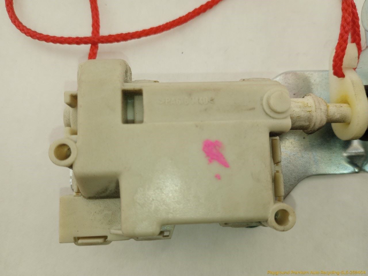 Maserati Quattroporte M139 Fuel Gas Filler Door Flap Actuator Fits 2003-2008 03