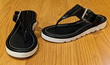 Donald Pliner Leni Black Patent-Leather Buckle Flip-Flop Thong Sandals - 6