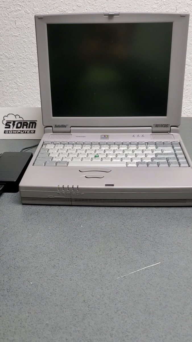 Vintage Toshiba Satellite 4010CDS / 4.0 Laptop w/ Charger, Bag