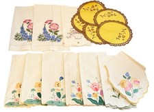 Lote De 15 Servilletas Y Tapetes De Lino Bordados De Colección Lote Apliques Florales Cottagecore