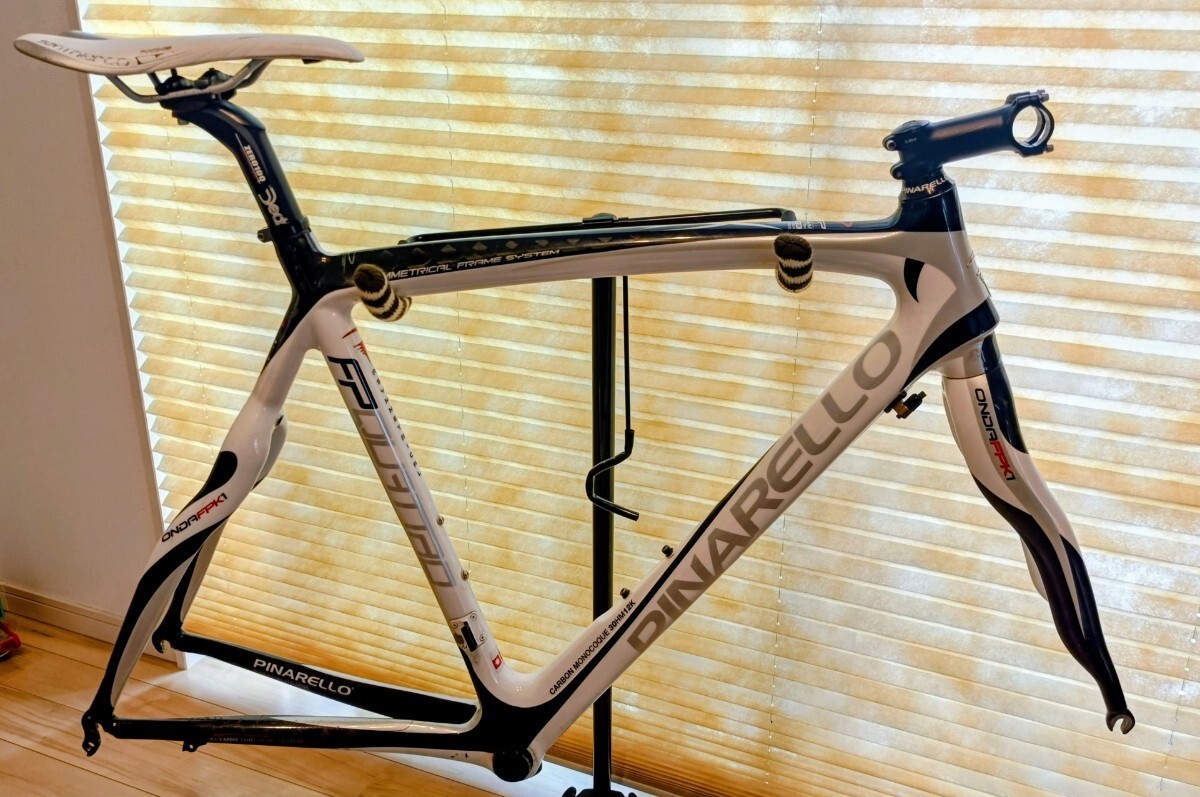 Pinarello FP Quattro Full Carbon Road Bike Frameset 550 2011 F/S