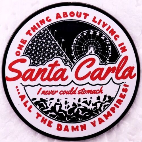 Zagubieni chłopcy film Santa Carla... Wszystkie damn wampiry! Metalowa szpilka emaliowana NOWA - Zdjęcie 1 z 1