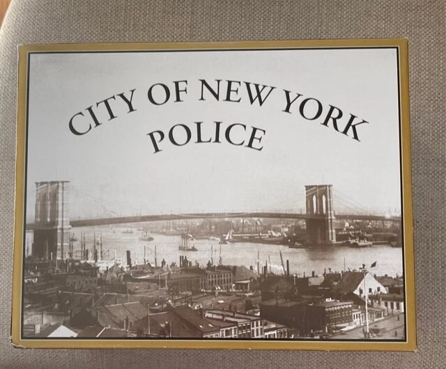 GEARBOX Collectible  1912 Ford Model T Delivery Truck NYPD.  - Image 3 of 4