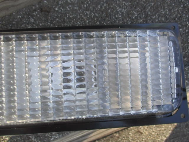 GMC Chevy 1990 a 1993 camioneta luz intermitente lado derecho Yukon Blazer Suburban Foto 3 de 4