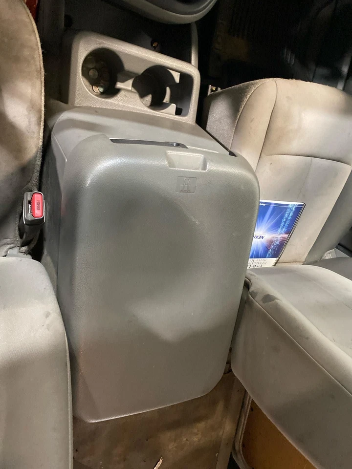 Used Front Lower Center Console fits: 2012 Nissan Nv 2500 floor Front Lower Grad Foto 4 de 4