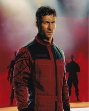 GLEN POWELL signed autograph 20x25cm RUNNING MAN in person autograph COA