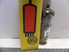 Radioröhre Valvo UCH81 mit OVP /A33