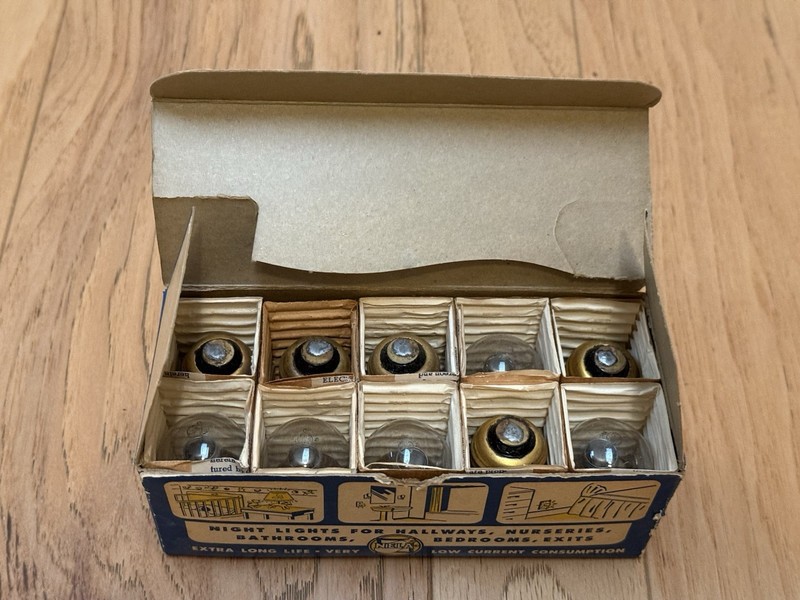 Vintage GE General Electric Glow Lamps Light Bulbs W/ Original Box 1 Watt