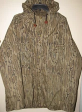 Vintage CABELAS Gore-Tex DUCK HUNTING JACKET Mossy Oak Bottomland Camo USA L