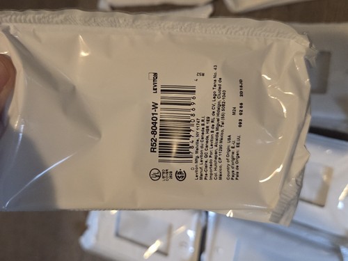 9 Pack 1-Gang White Decora/Rocker Plastic Standard Wall Plate 80401-W - Picture 2 of 2