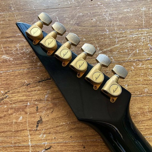 aria pro ii v
