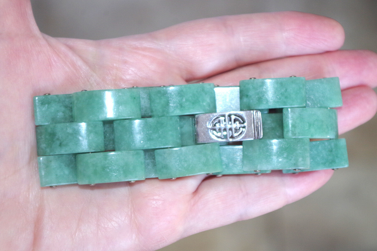 Antique Exquisite Large Interlocking Jadeite Jade… - image 9