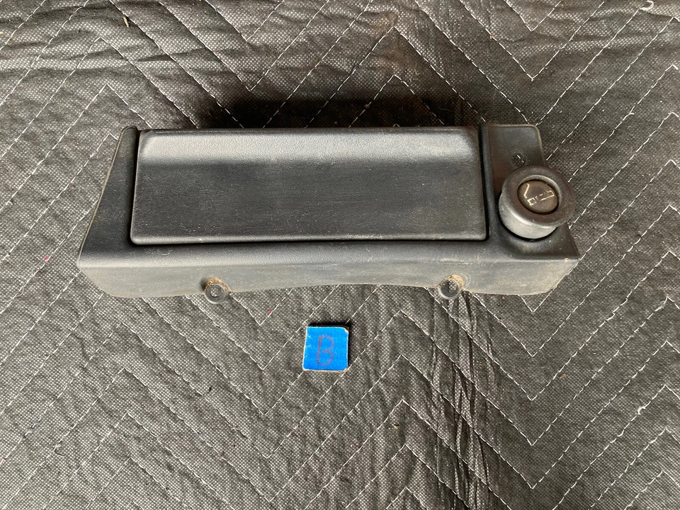 BMW E30 320i 318i 325i 1929459 1982-1994 encendedor central delantero bandeja de cenizas #2275M Foto 2 de 4