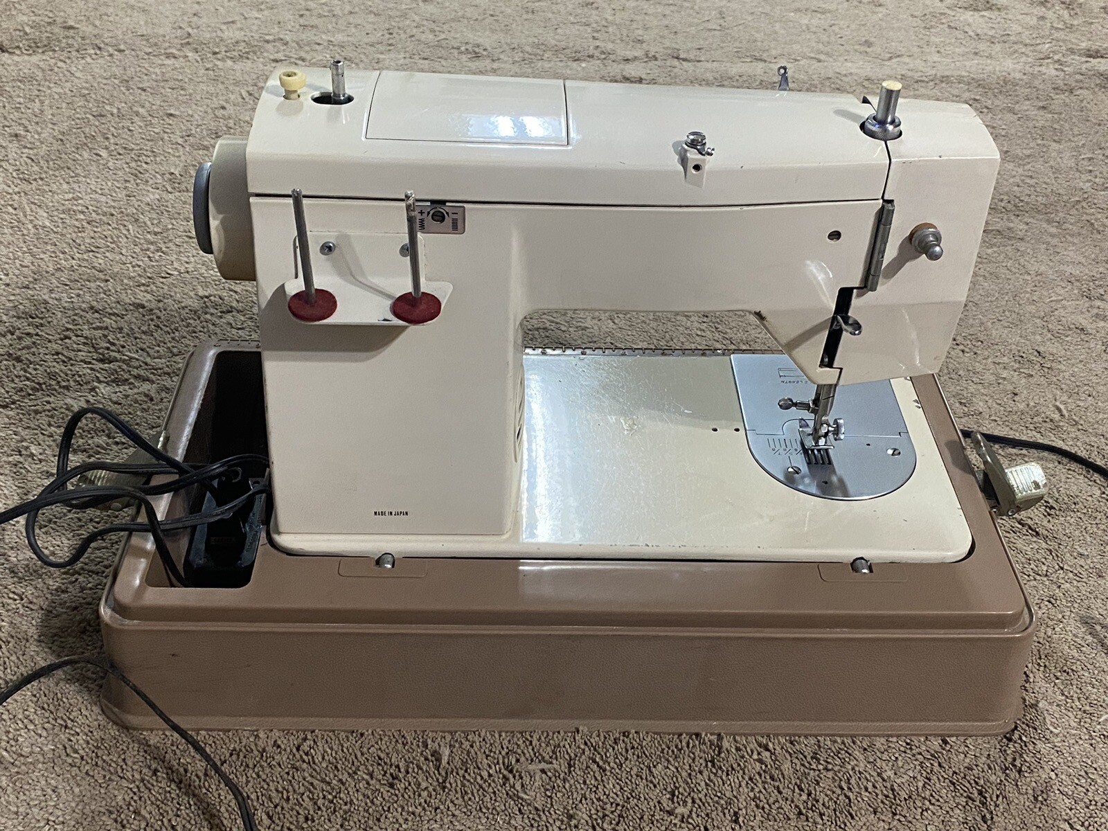 Vintage Montgomery Ward Sewing Machine UHT J1277 With Case eBay