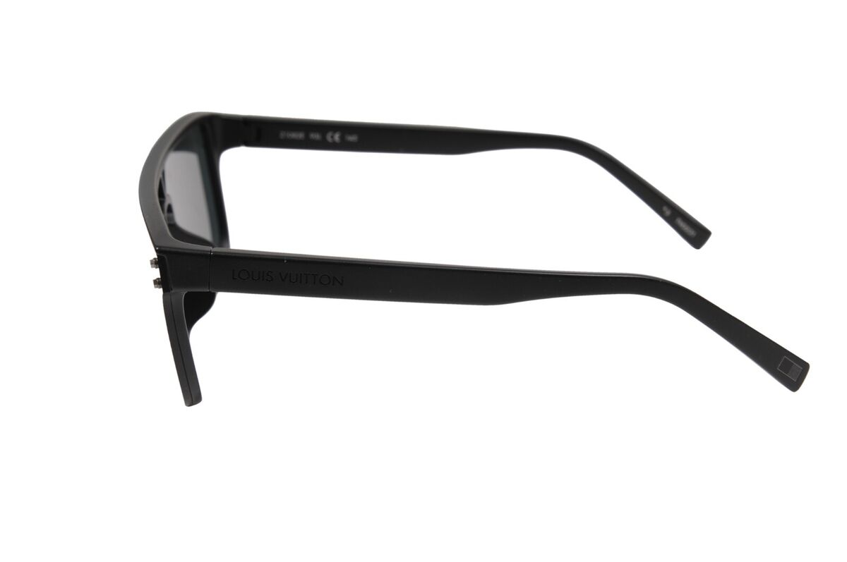 Louis Vuitton LV Waimea Sunglasses Black Monogram Logo Louis Vuitton LV Waimea Sunglasses Black Monogram Logo