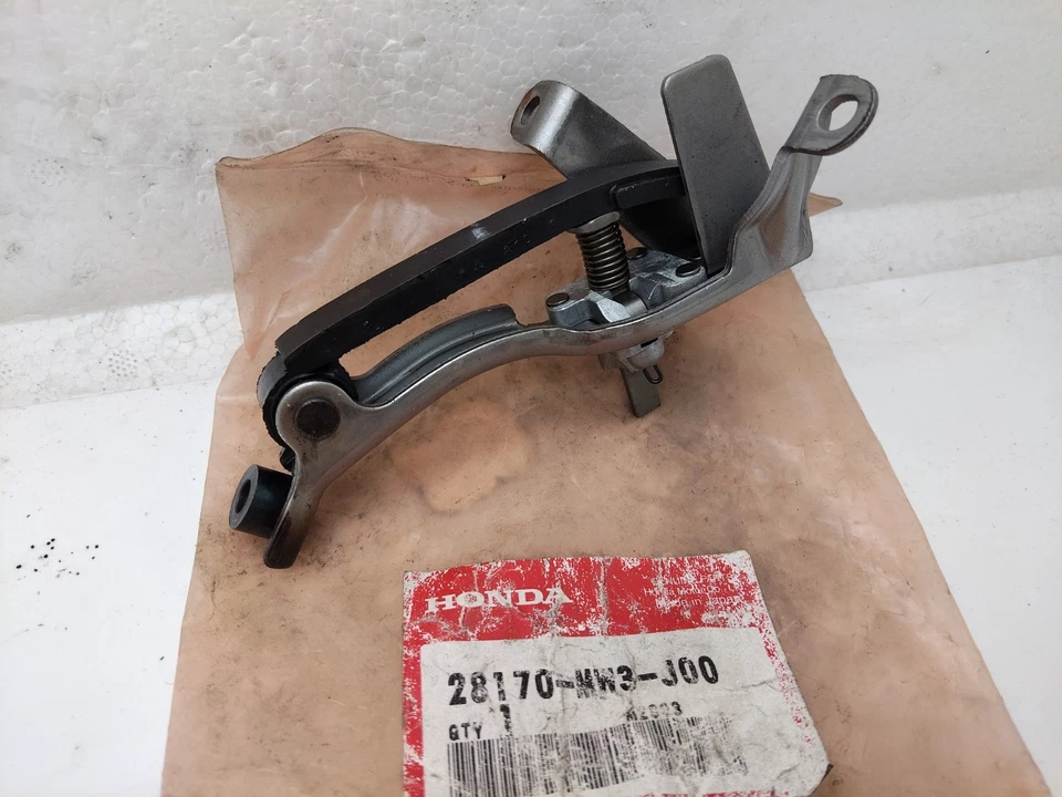 Honda Tensioner Assy 28170-MW3-J00 CB750 CB750F2 Nighthawk 91-01. Genuine Honda - Image 3 of 3