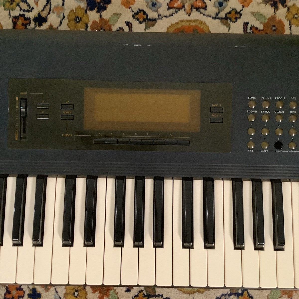 RARE Korg T2 EX Vintage Synthesizer Keyboard Made in Japan w/Power