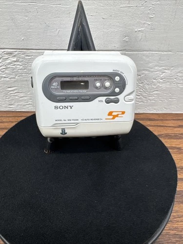 Vtg Sony WM-FS566 Walkman AM/FM Radio Cassette Tape Player  Working