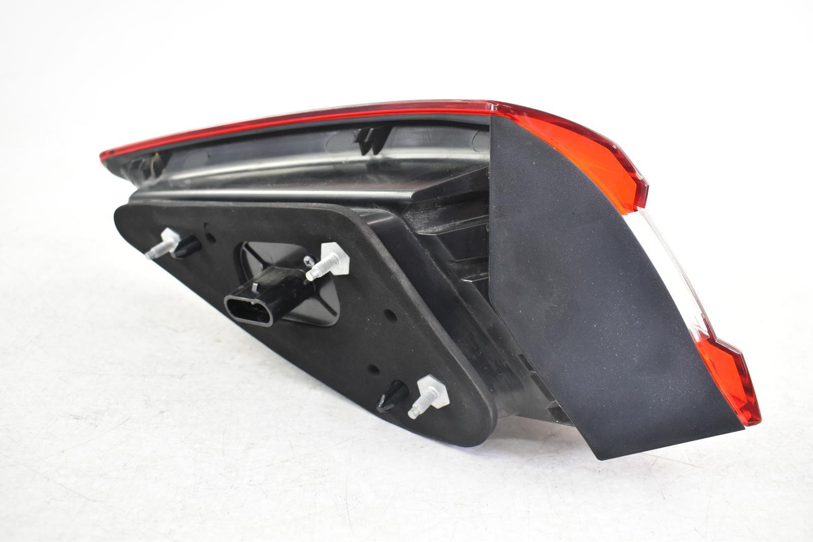 Maserati Quattroporte 2017 Right Tail light
