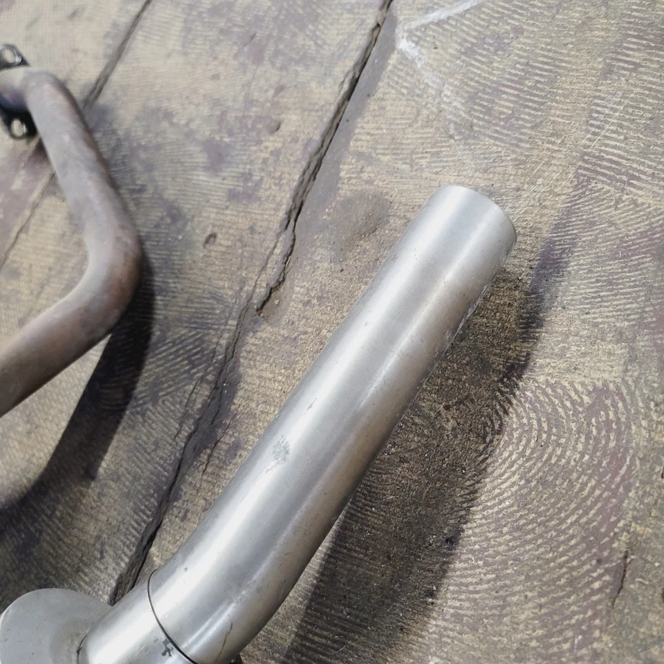 03-06 KAWASAKI Z1000 MUZZY EXHAUST PIPE MUFFLER SLIP ON SILENCER SET PAIR Dented - Image 4 of 4