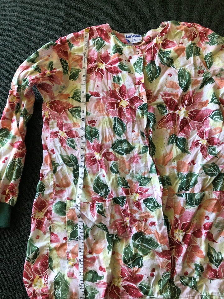 LANDAU Scrub Top LS Jacket Blue Poinsettia Christmas Red Green Snaps - Image 4 of 4