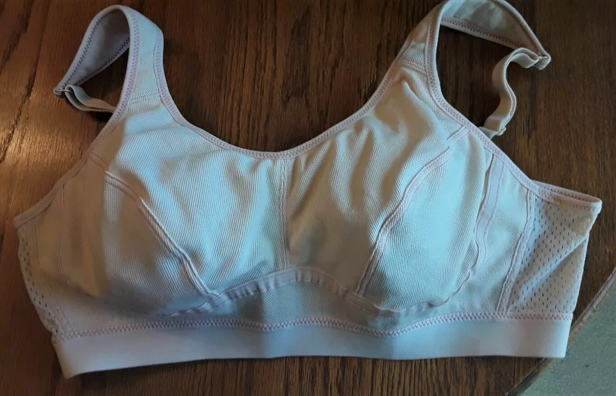 Sports Bra with Adjustable Cushion Straps, Breatheable Mesh Back