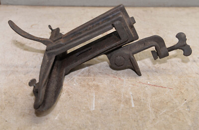 Rare Disston 3D saw vise collectible woodworking sharpening vintage bench tool