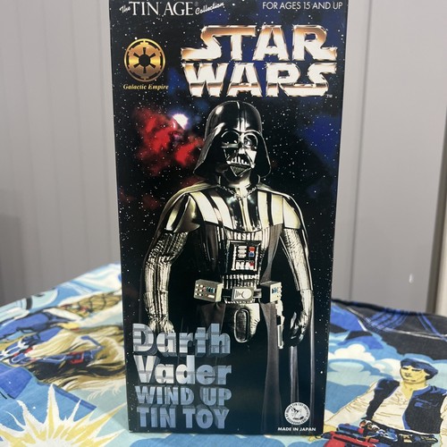Tin Age Darth Vader - Picture 5 of 5