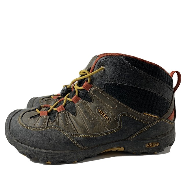 keen youth hiking boots