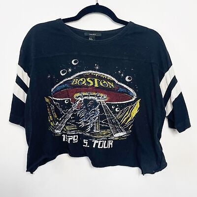 Forever 21 Boston US Tour T Shirt Vintage Wash Raw Hem Crop Tee Large Tour