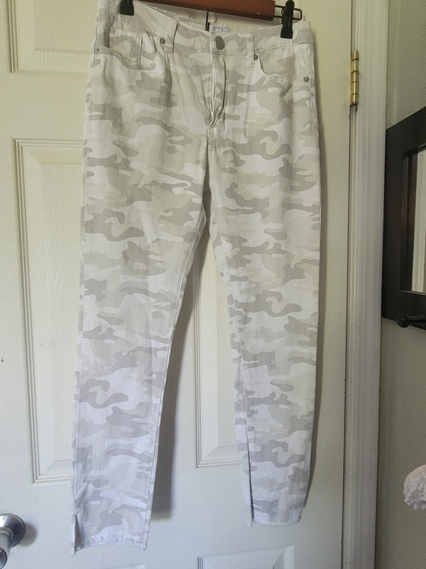 Mudpie Junior Girls Camo Print Pants Size Small
