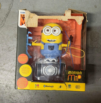 WowWee Despicable Me Minion MiP TURBO DAVE - Balancing Robot Toy Sounds Games+