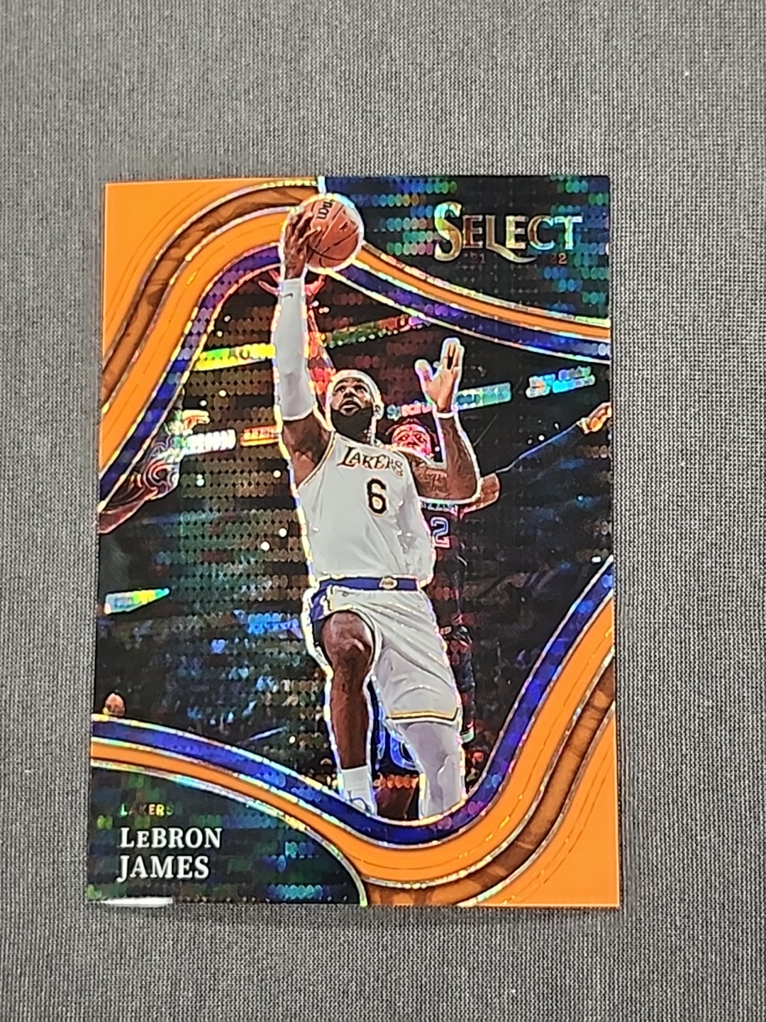 LeBron James 2021 Select #219 Courtside FOTL Neon Orange Pulsar 03/15