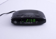 GE General Electric AM/FM Dual Alarm Clock Radio 7-4827A Tested Works Great 