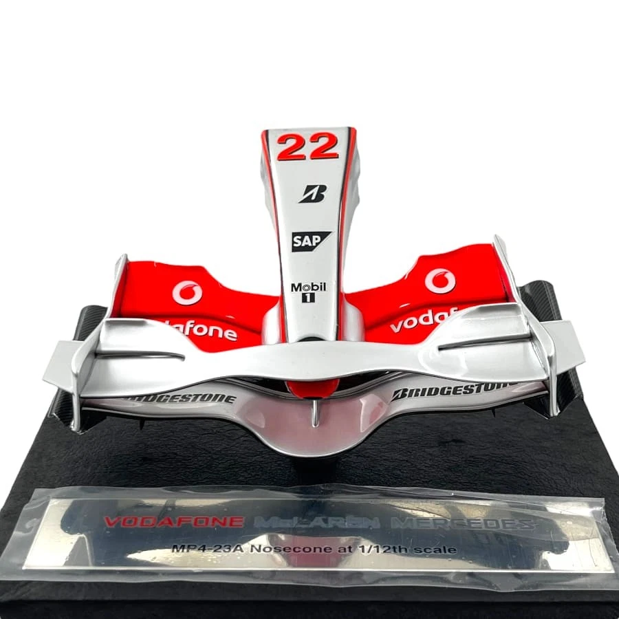 Modellino Ala ant. Amalgam 1/12 Nosecone McLaren Mercedes MP4-23A 2008 - Immagine 2 di 4