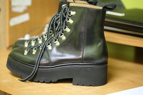 NEW Grenson Nanette Black Lace Up Hiking Boots Women’s UK 8 USA 10+ EU 42 212049 - Picture 2 of 8