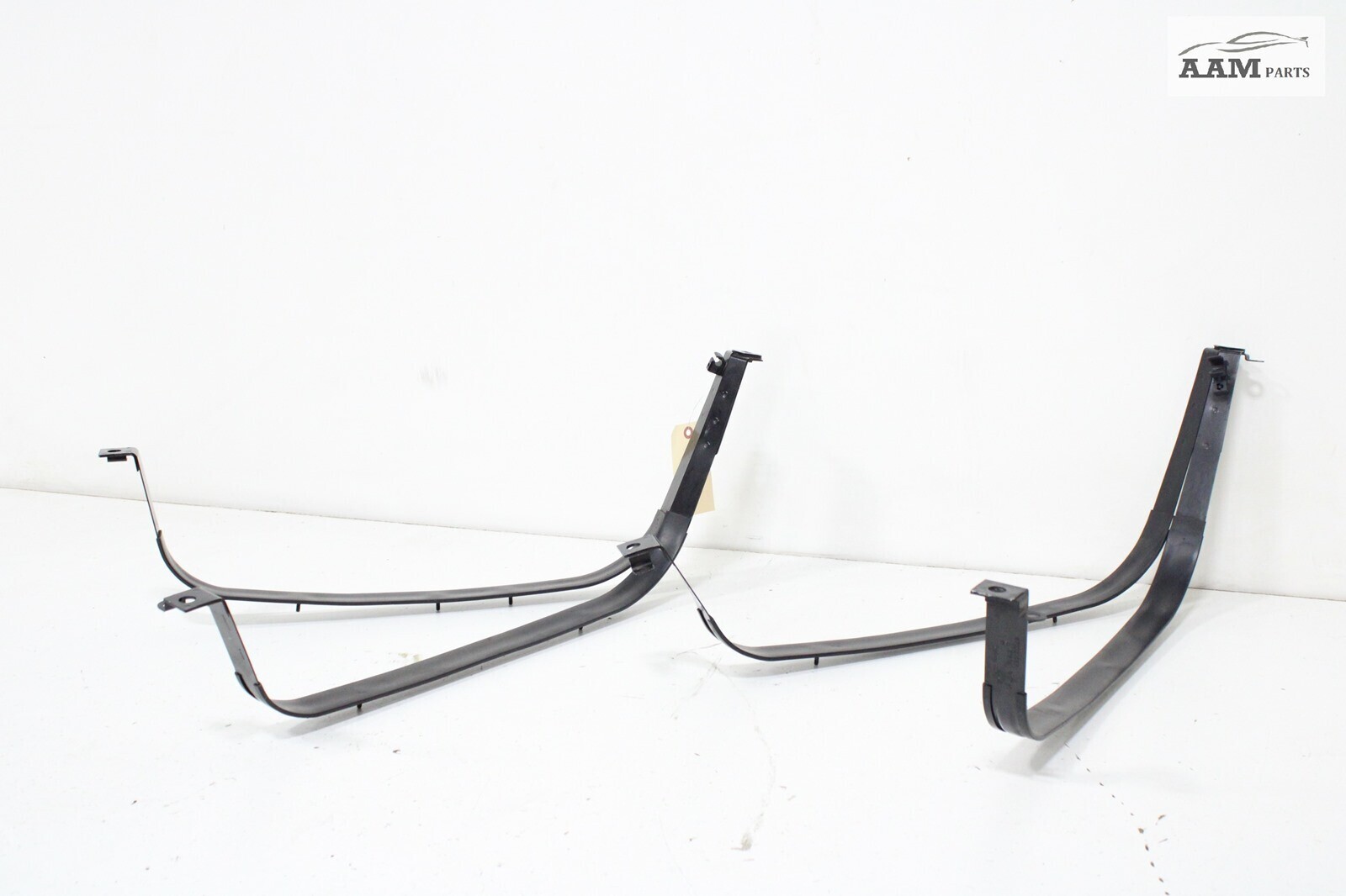 2014-2021 MASERATI GHIBLI M157 3.0L FUEL TANK STRAP MOUNT BRACKET SET OF 2 OEM