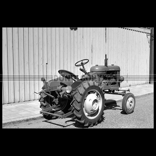 Photo A.021673 MASSEYHARRIS MODEL 11 PONY 19471957 FARM TRACTOR eBay