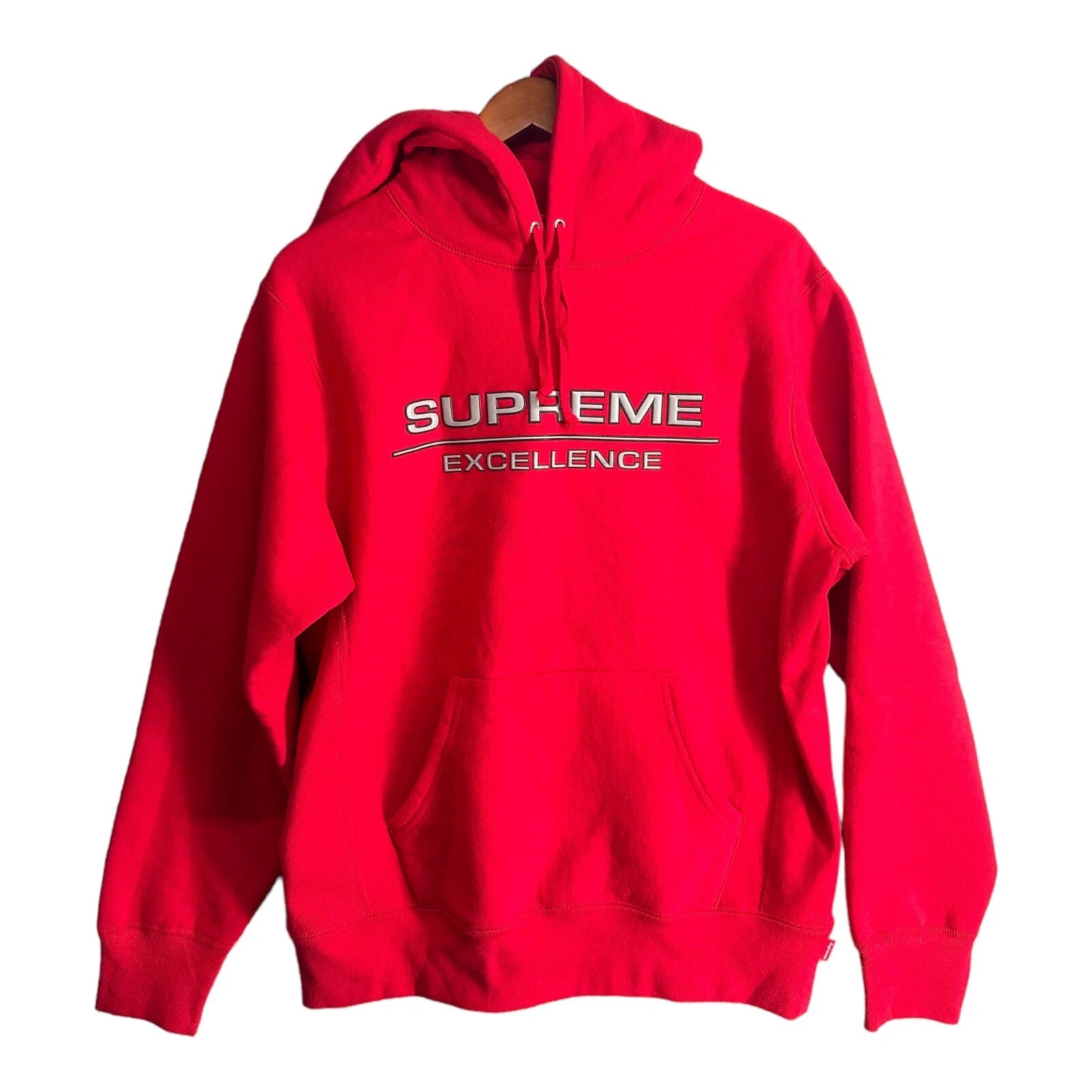Sweat shirt à capuche logo Supreme rouge taille grand sweat à capuche
