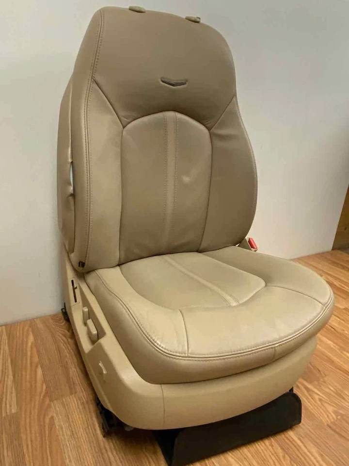 Переднее правое пассажирское сиденье желтовато-коричневое с подогревом и охлаждением подходит для CADILLAC CTS 2008 - Изображение 3 из 4