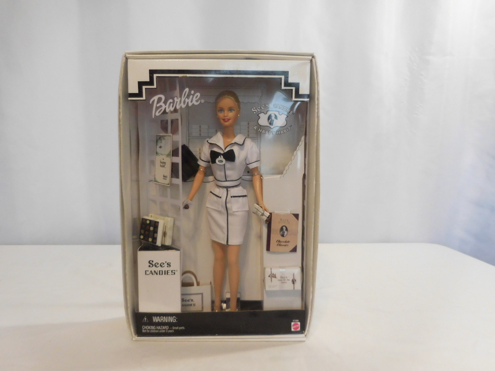 Barbie Collector 1999 Sees Candies " A Happy Habit " Very rare See's Pink Bag