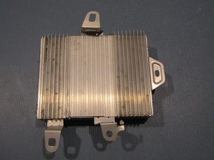 Tesla Model Y Audio Sound Verstärker Modul Original 1507152-01-B 2A9U-2506-04