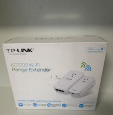 TP-Link TL-WPA8630P Kit AV1200 Passthrough Powerline Wi-Fi Range Extender