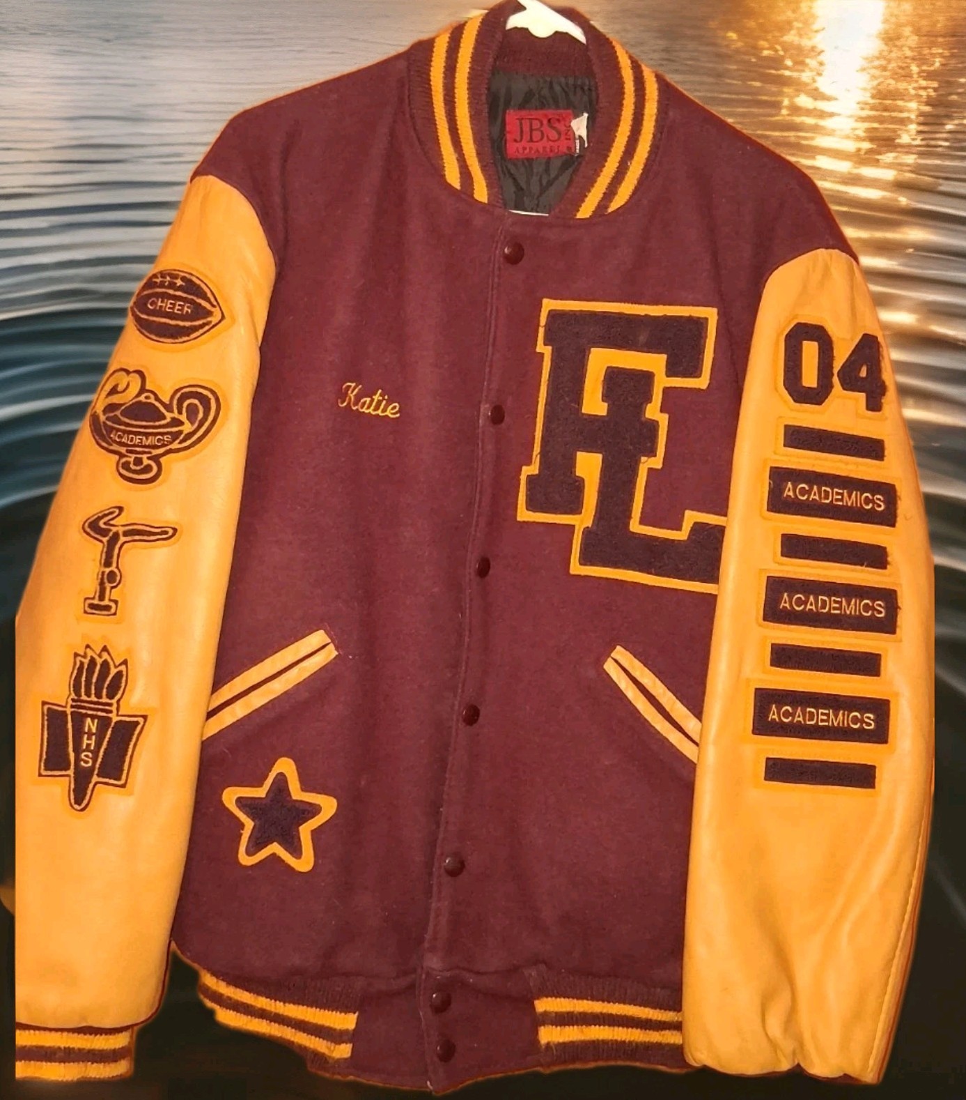 Picture 1 of 24