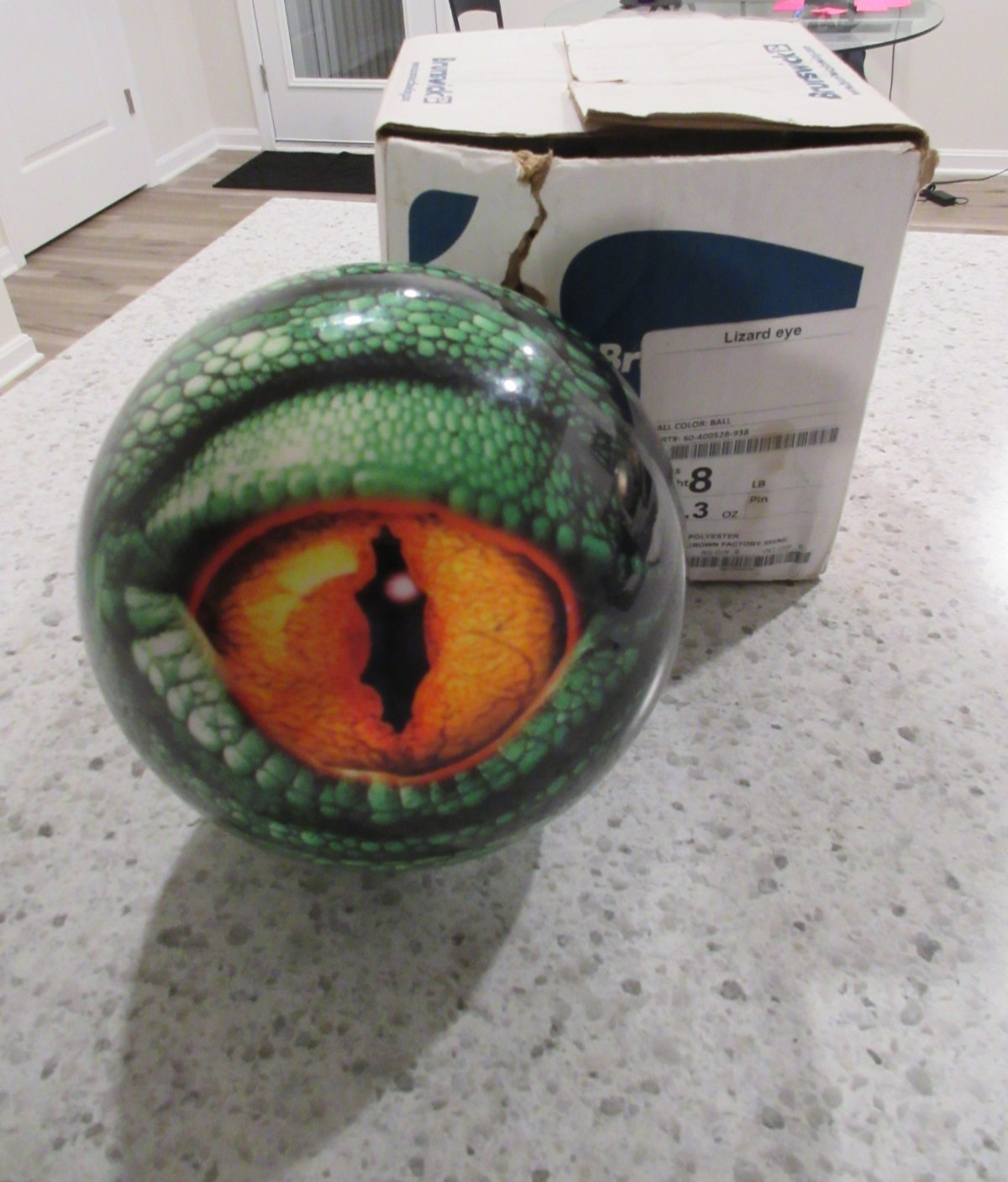 Brunswick Viz-A-Ball Lizard Eye Bowling Ball New 8 Lb.