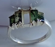 Indian Silver And Moss Agate Baguette Style Ring Size P. ONE STONE IS MISSING