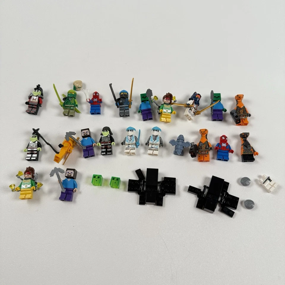 Lote de minifiguras LEGO Minecraft Steve Zombie Ninjago Marvel Spiderman 20+ - Imagem 2 de 4