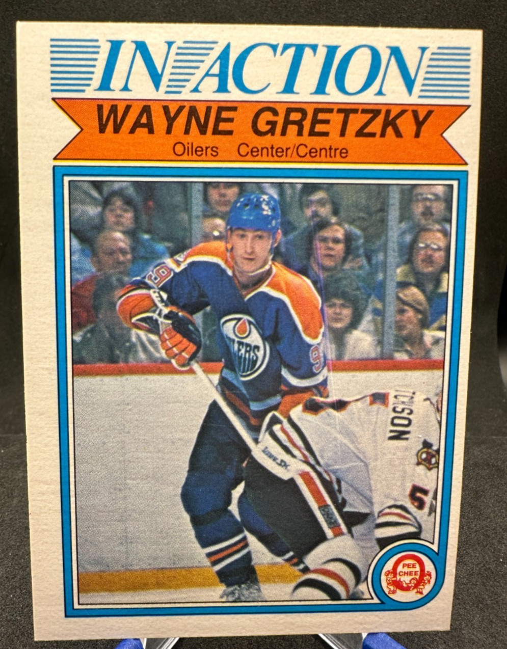 1982-83 O-Pee-Chee OPC #107 Wayne Gretzky In Action Edmonton Oilers